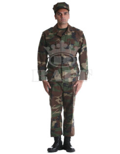 Vêtements de soldat / 1016